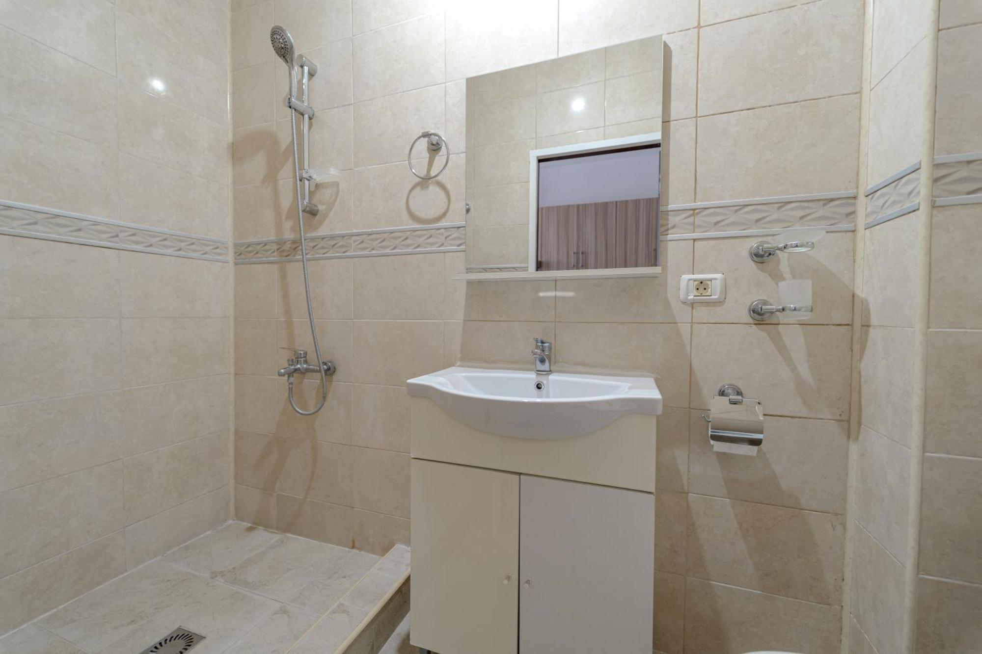 אראד Hera'S Modern Home מראה חיצוני תמונה