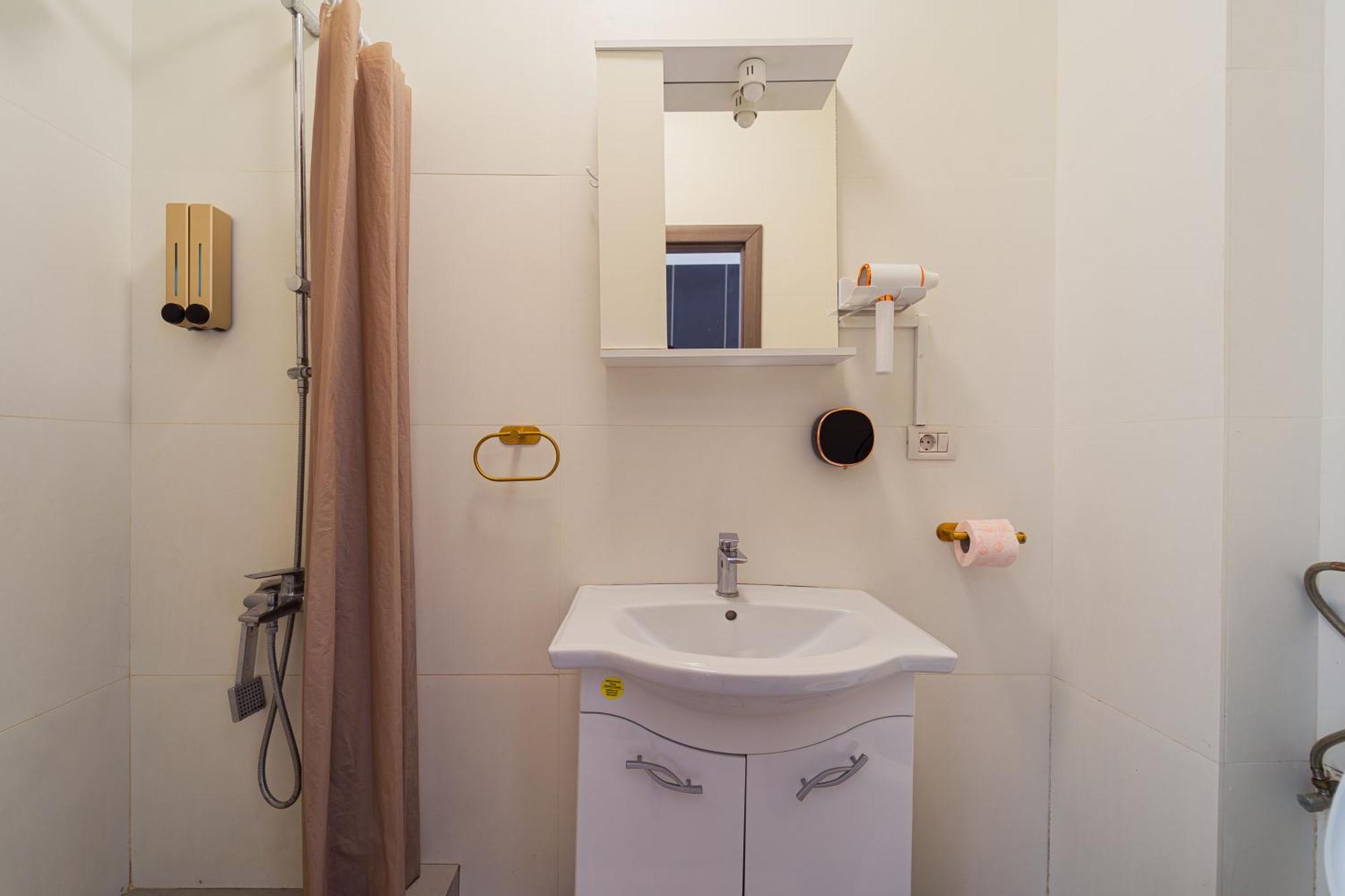 אראד Hera'S Modern Home מראה חיצוני תמונה
